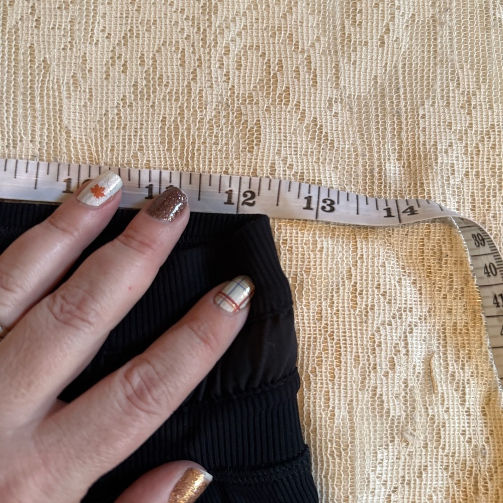 Lululemon dance studio mid rise crop pants - Picture 6 of 11
